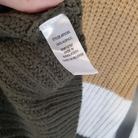 Colorblock Knit Vneck Sweater - Picture 6 of 6